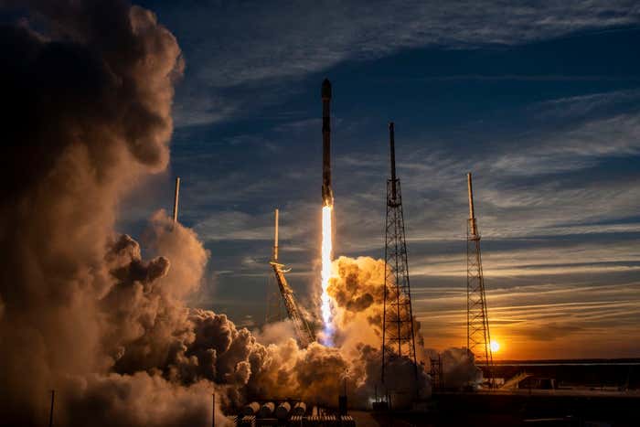 Spacex Launches Starlink V2 Satellites To Increase Internet Capacity