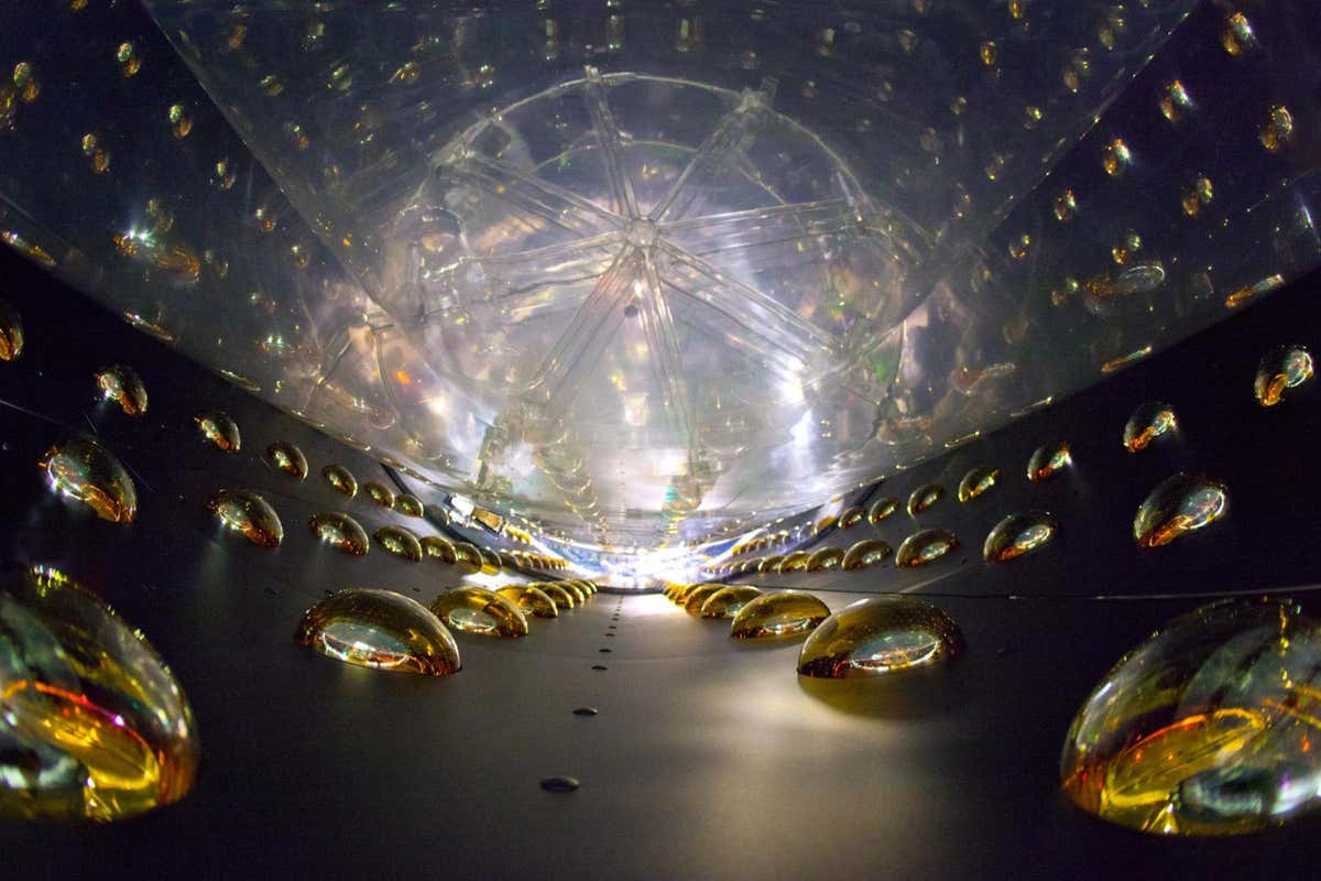 HA6GE7 departmentofenergy 8056998030 The Daya Bay Antineutrino Detector