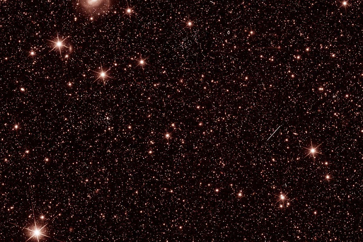 An image from Euclid in infrared light taken to check that the instrument works as expected