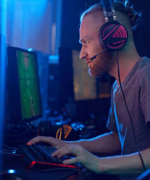 Chair for gamers boosts player performance and prevents muscular aches