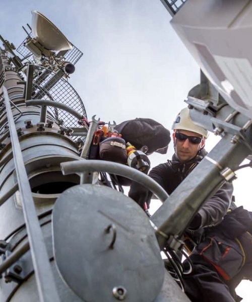 Phone batteries could last 50% longer if more 5G towers are built