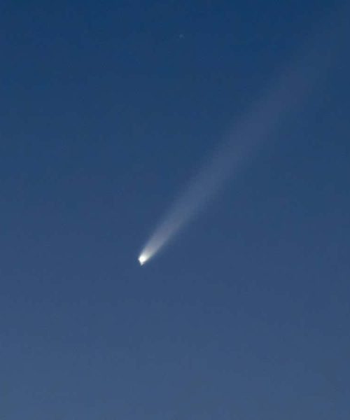 Earth may be about to pass through the ion tail of a comet