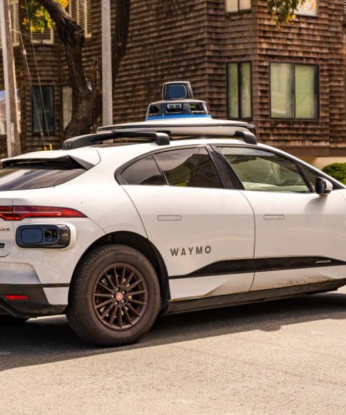 How a ride in a friendly Waymo saw me fall for robotaxis