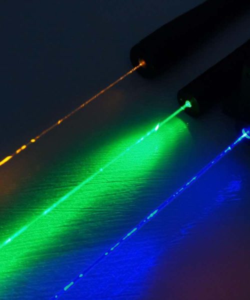 Laser technique measures vast distances with nanometre precision