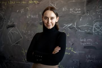 Does Sabrina Pasterski’s holographic theory make her the next Einstein?