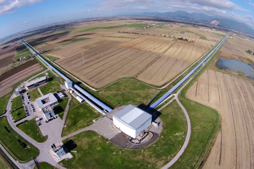 Virgo detector (aerial photo)